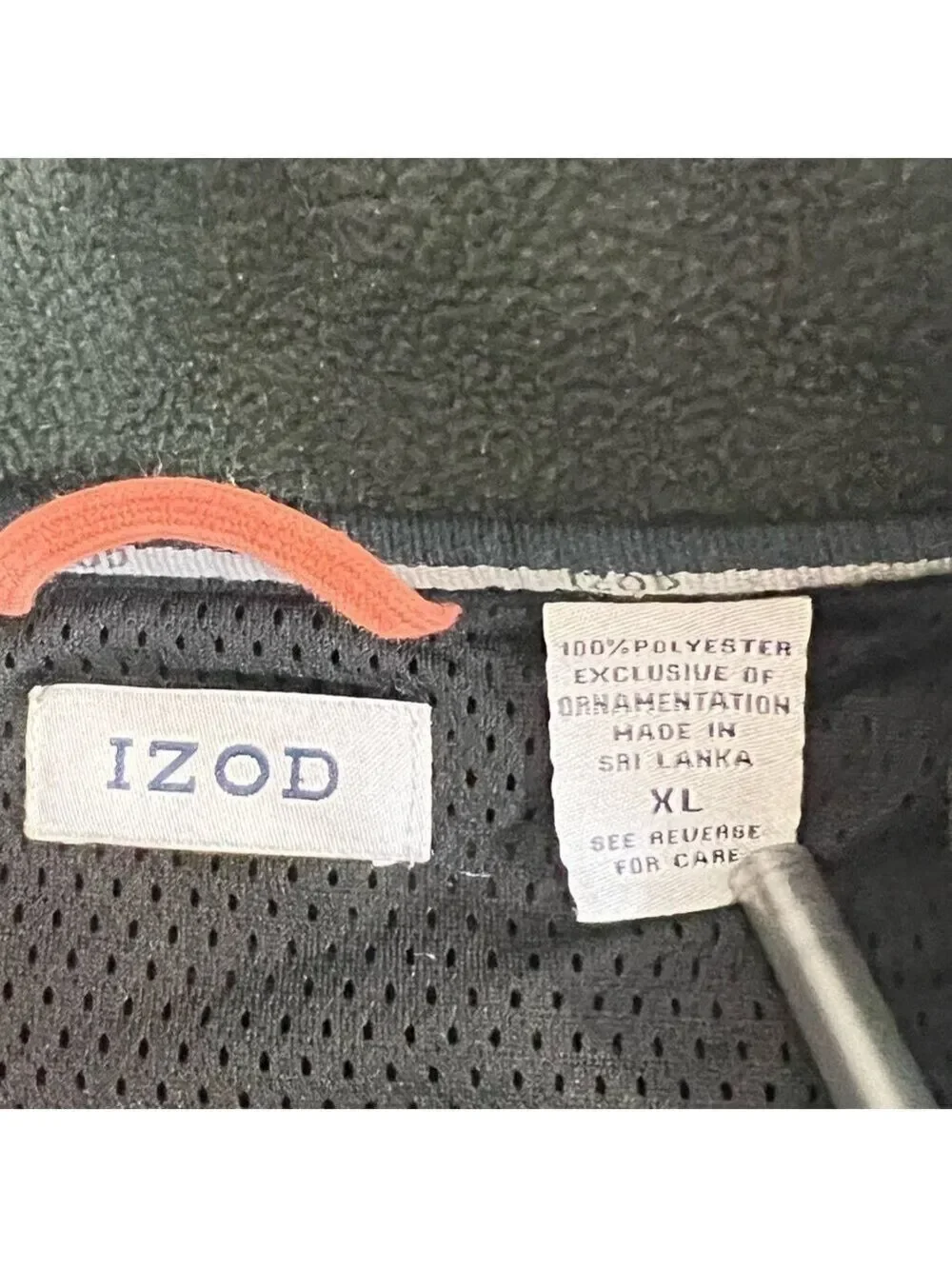 Izod men’s sportswear